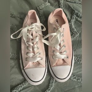 Pink velvet ribbon converse